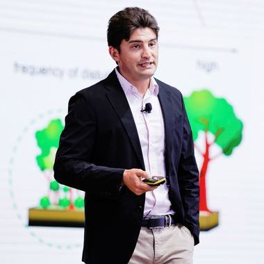 Dr Ezequiel Santillan